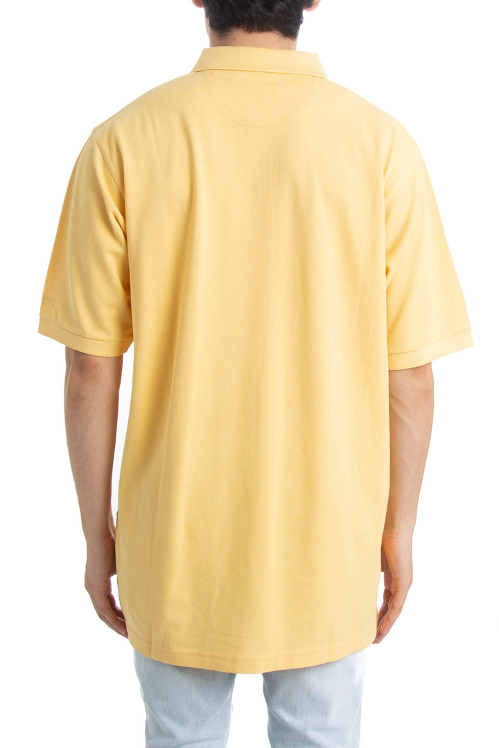 Polo Boddy Jones NWT amarillo, vista posterior – ClosetRehab