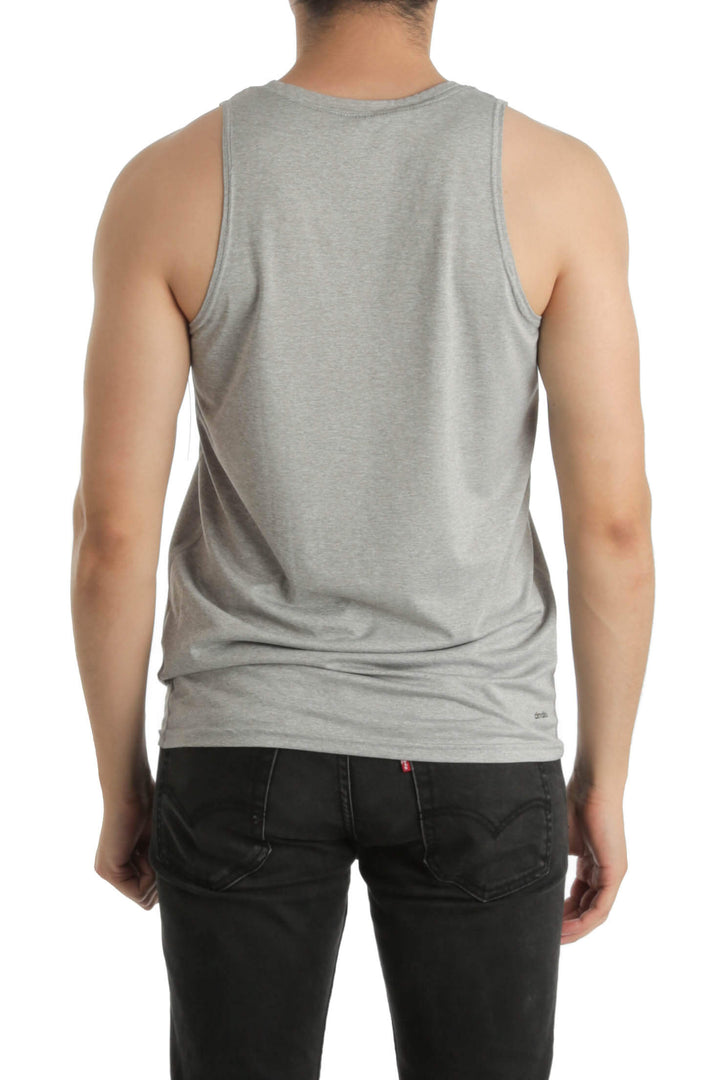 Camiseta Adidas gris, vista posterior – ClosetRehab