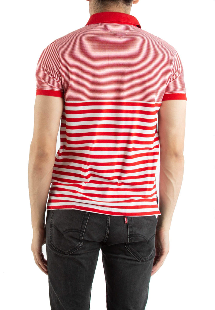 Polo Tommy Hilfiger rojo, vista posterior – ClosetRehab
