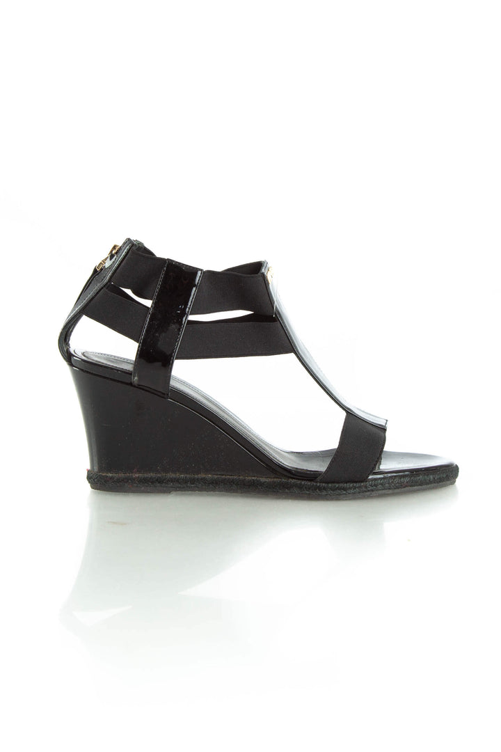 Zapato Fendi negro, vista frontal – ClosetRehab