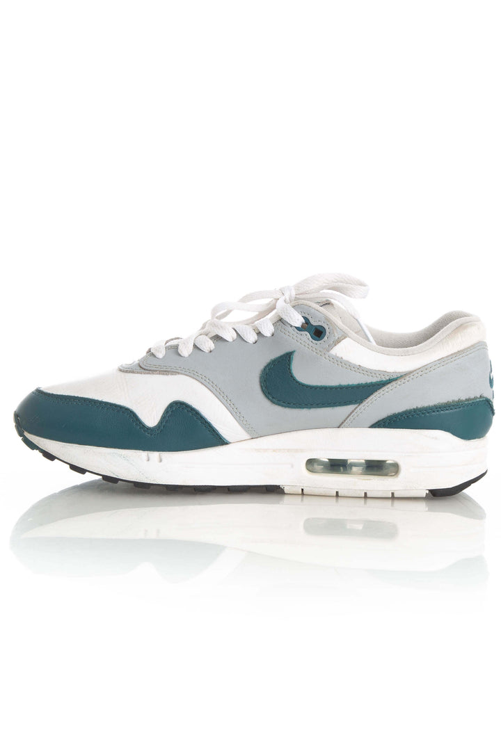Zapato Nike verde, vista lateral – ClosetRehab