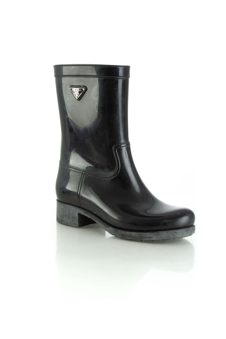 Zapato Prada negro, vista posterior – ClosetRehab
