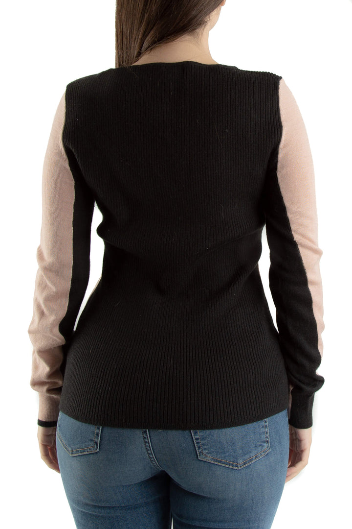 Suéter Adrianna Papell negro y rosa, vista posterior – ClosetRehab