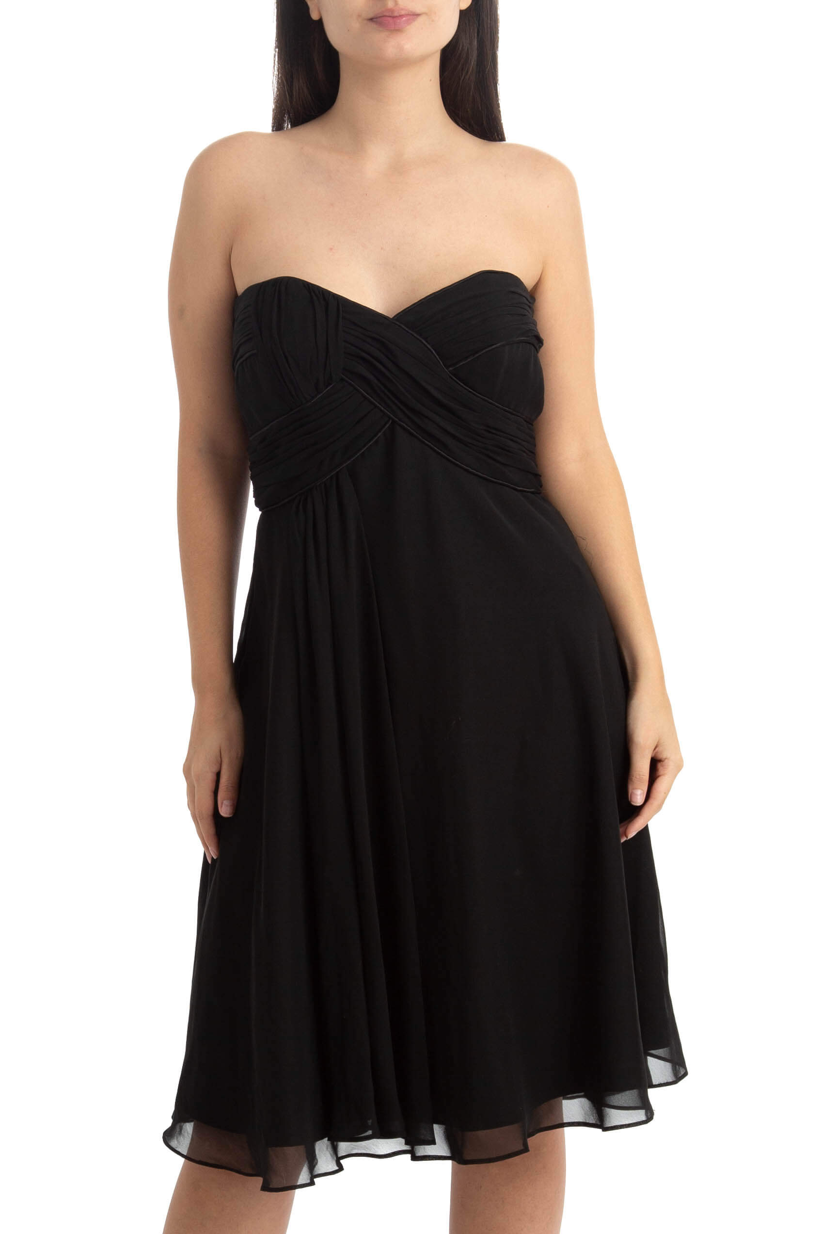 White House Black Market, Talla 6