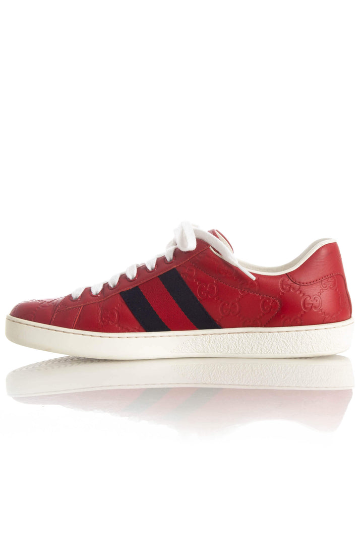 Zapato Gucci rojo, vista lateral – ClosetRehab