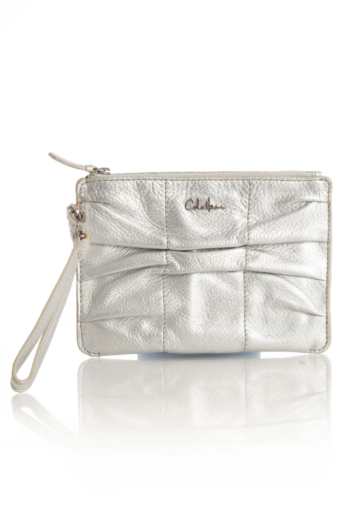 Bolsa Cole Haan plata, vista frontal – ClosetRehab
