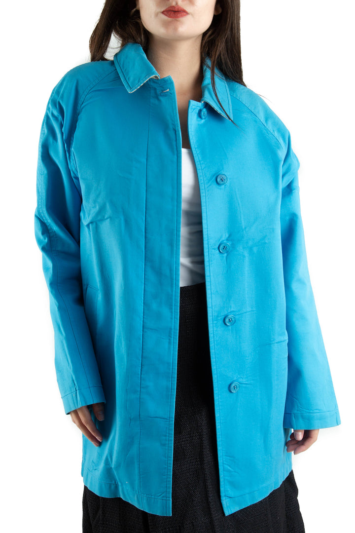 Chamarra Burberry azul, vista frontal – ClosetRehab
