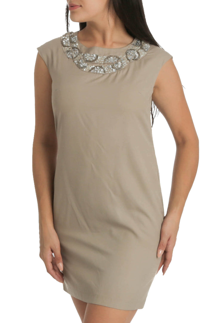 Vestido Luxe Apothetique café, vista frontal – ClosetRehab