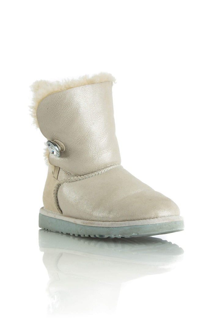 Zapato Ugg gris, vista posterior – ClosetRehab