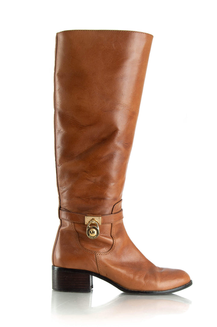 Zapato Michael Kors café, vista frontal – ClosetRehab