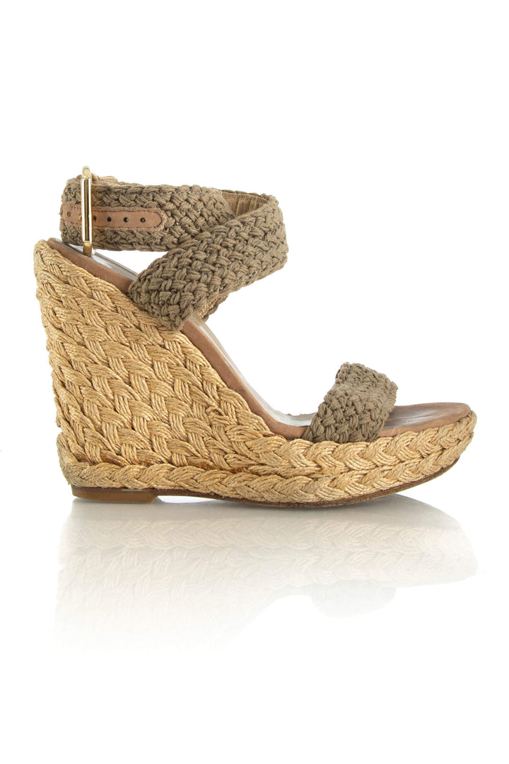Zapato Stuart Weitzman café, vista frontal – ClosetRehab