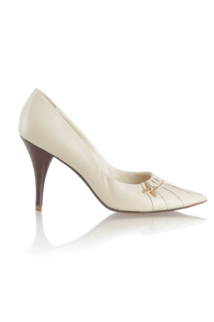Zapato Louis Vuitton blanco, vista frontal – ClosetRehab