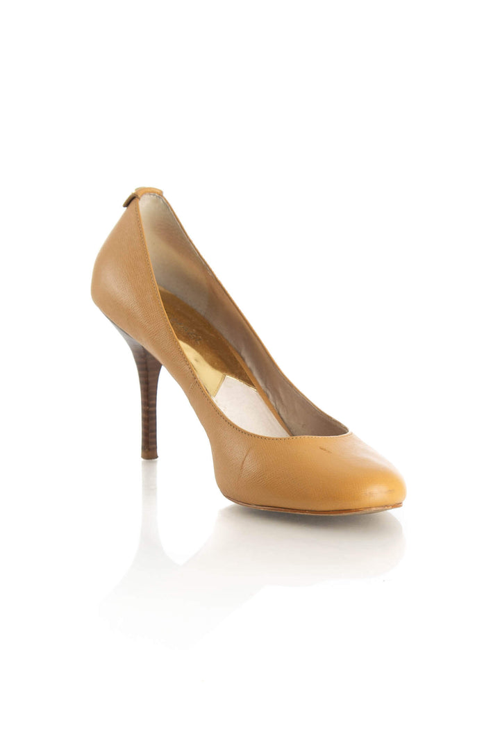 Zapato Michael Kors café, vista posterior – ClosetRehab