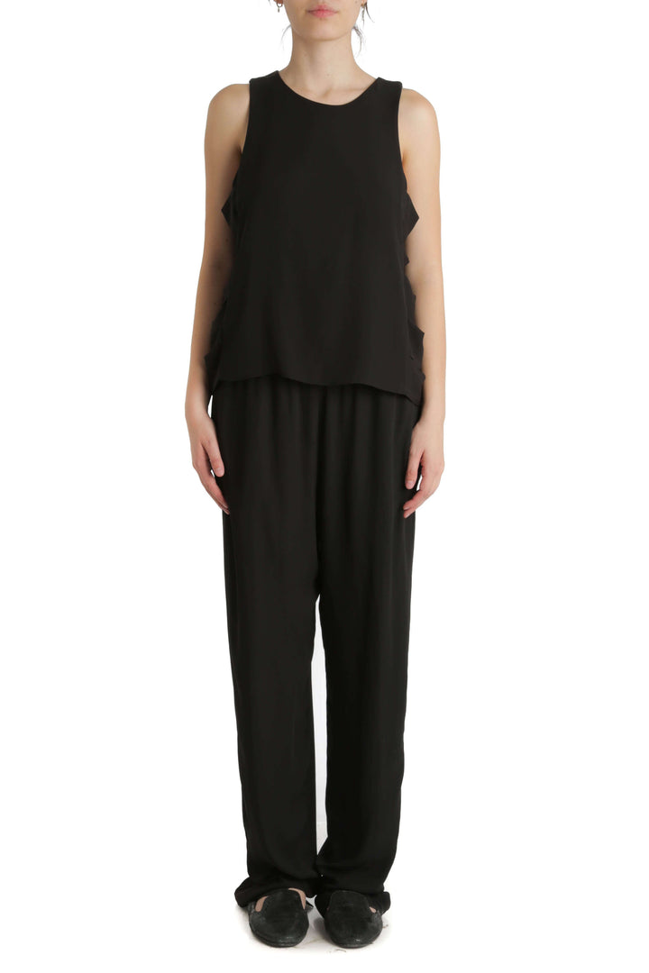 Jumpsuit BCBG Maxazria negro, vista frontal – ClosetRehab