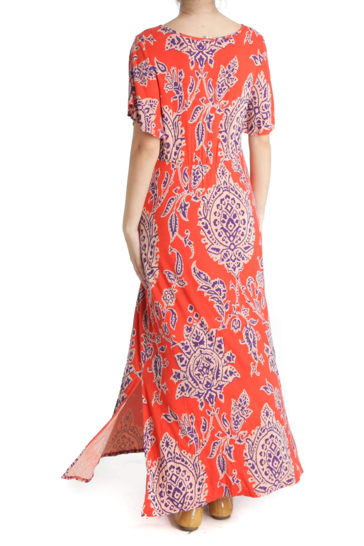 Vestido Akemi y Kim naranja, vista posterior – ClosetRehab