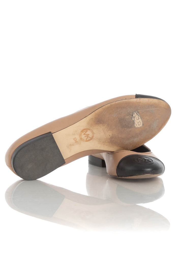 Zapato Michael Kors beige, detalle 6 – ClosetRehab