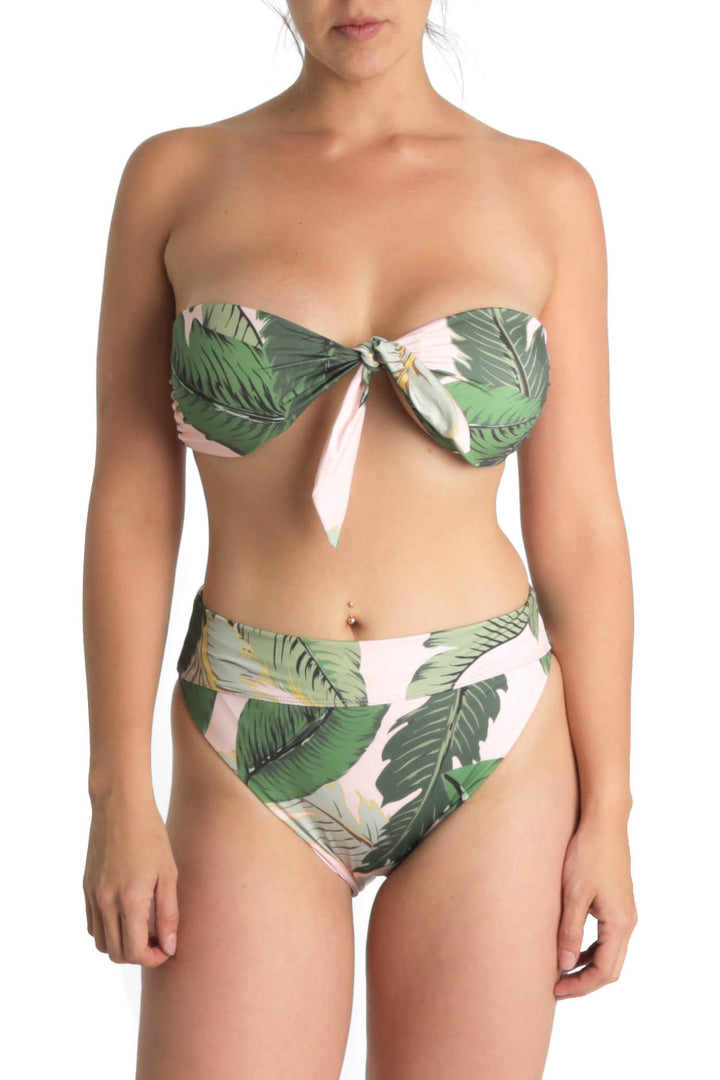Traje de baño Beach Riot verde, vista frontal – ClosetRehab