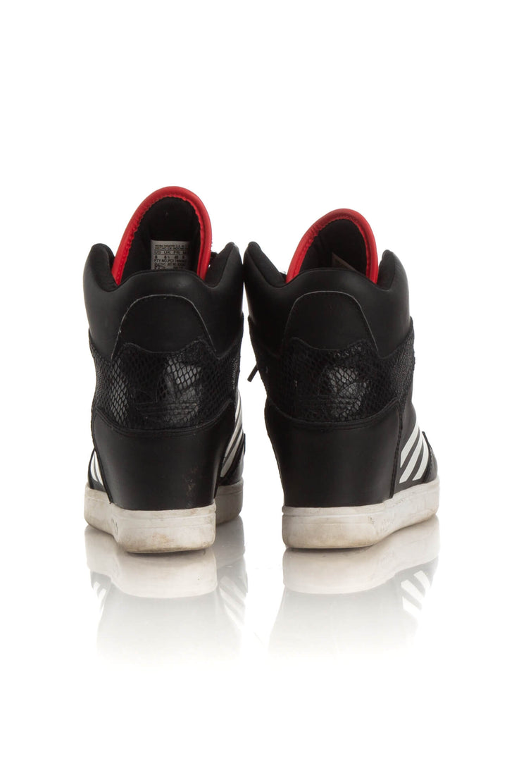 Zapato Adidas negro, detalle 7 – ClosetRehab