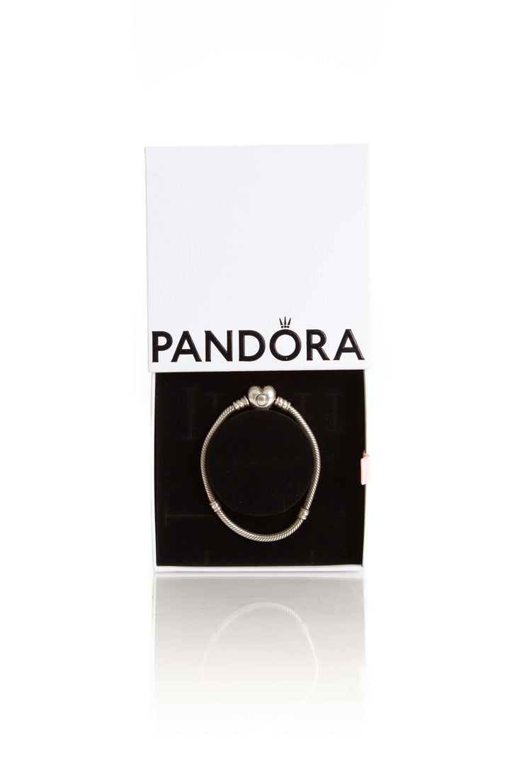 Pulsera Pandora, vista posterior – ClosetRehab