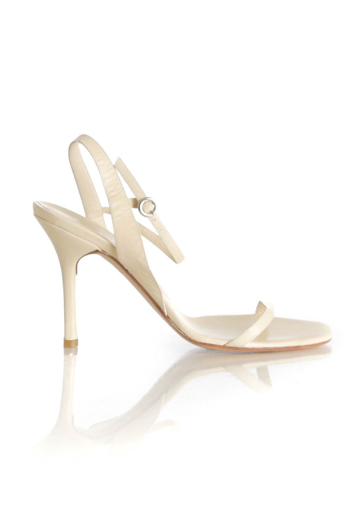 Zapato BCBG Maxazria beige, vista frontal – ClosetRehab