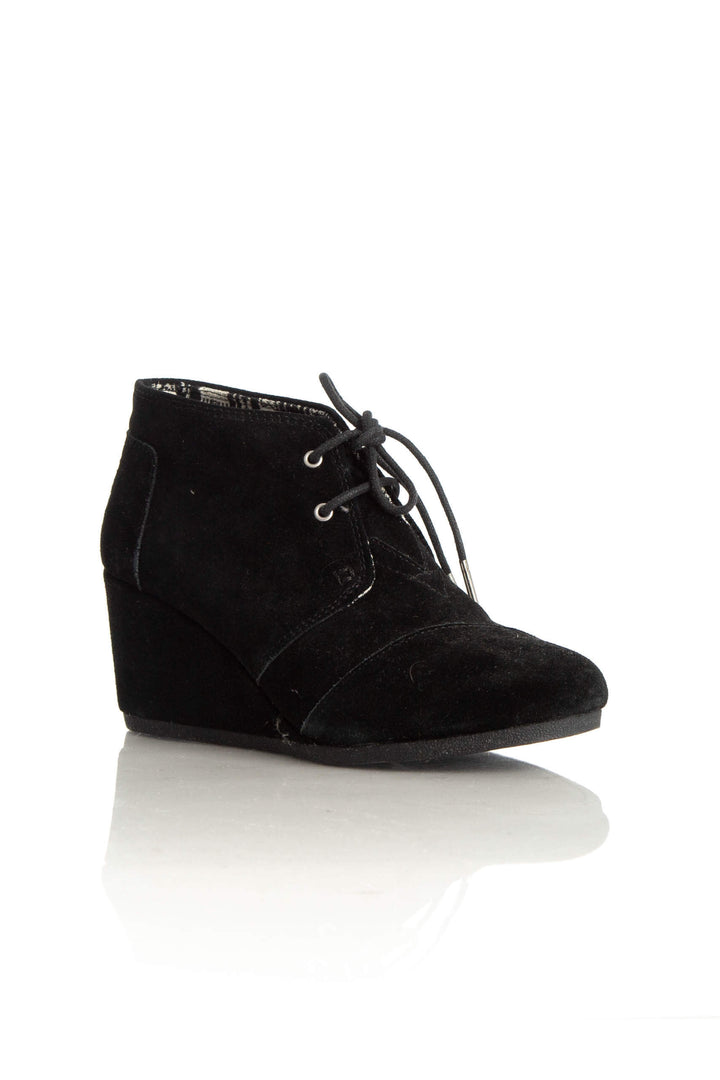 Zapato Toms negro, vista posterior – ClosetRehab