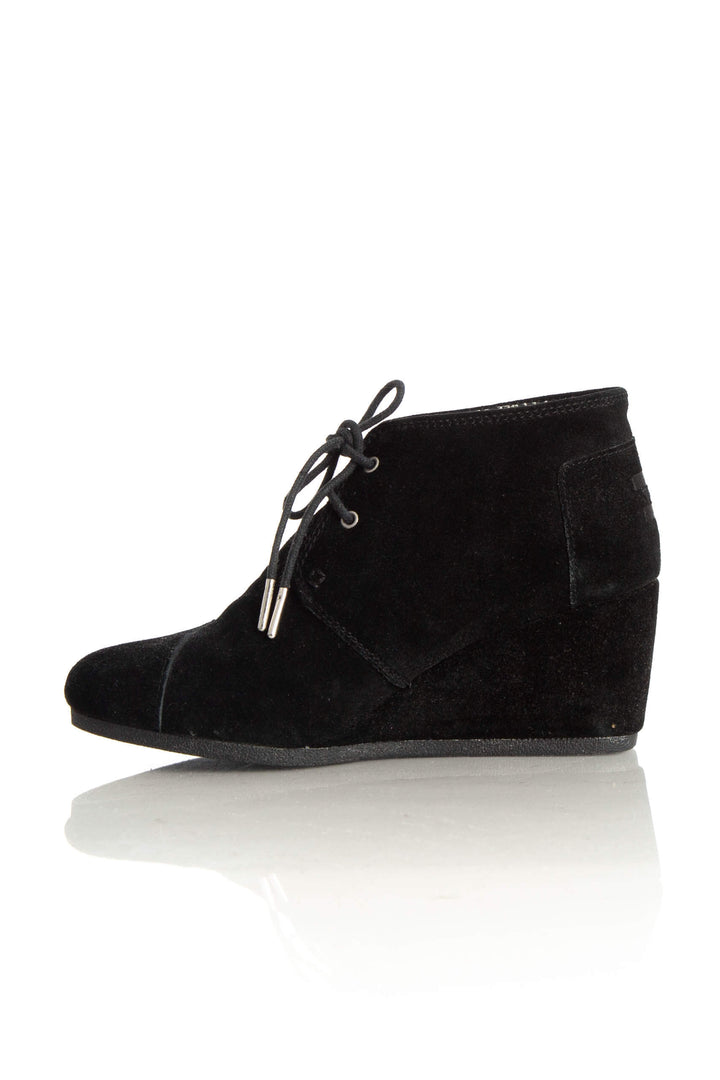 Zapato Toms negro, vista lateral – ClosetRehab