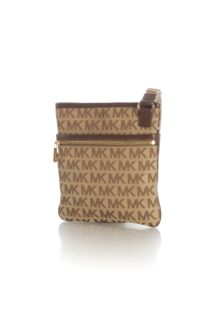 Bolsa Michael Kors café y estampado, vista posterior – ClosetRehab