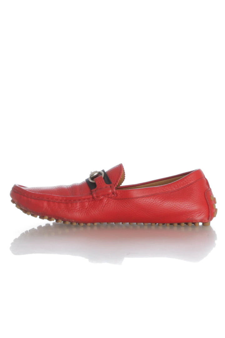 Zapato Gucci rojo, vista lateral – ClosetRehab