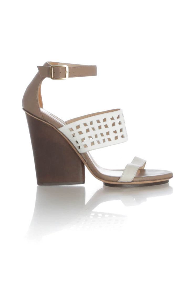 Zapato Dee Keller café, vista frontal – ClosetRehab