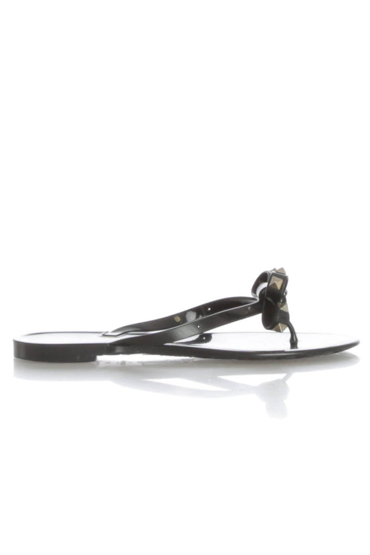 Zapato Valentino negro, vista frontal – ClosetRehab