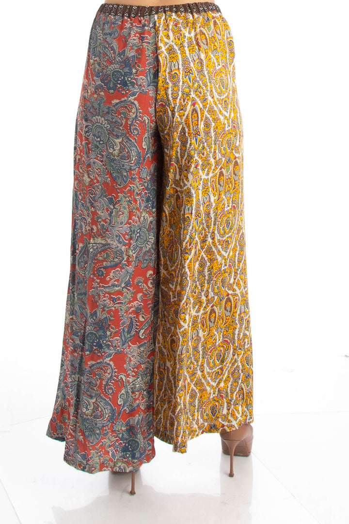 Pantalón Balkanica amarillo y estampado, vista posterior – ClosetRehab