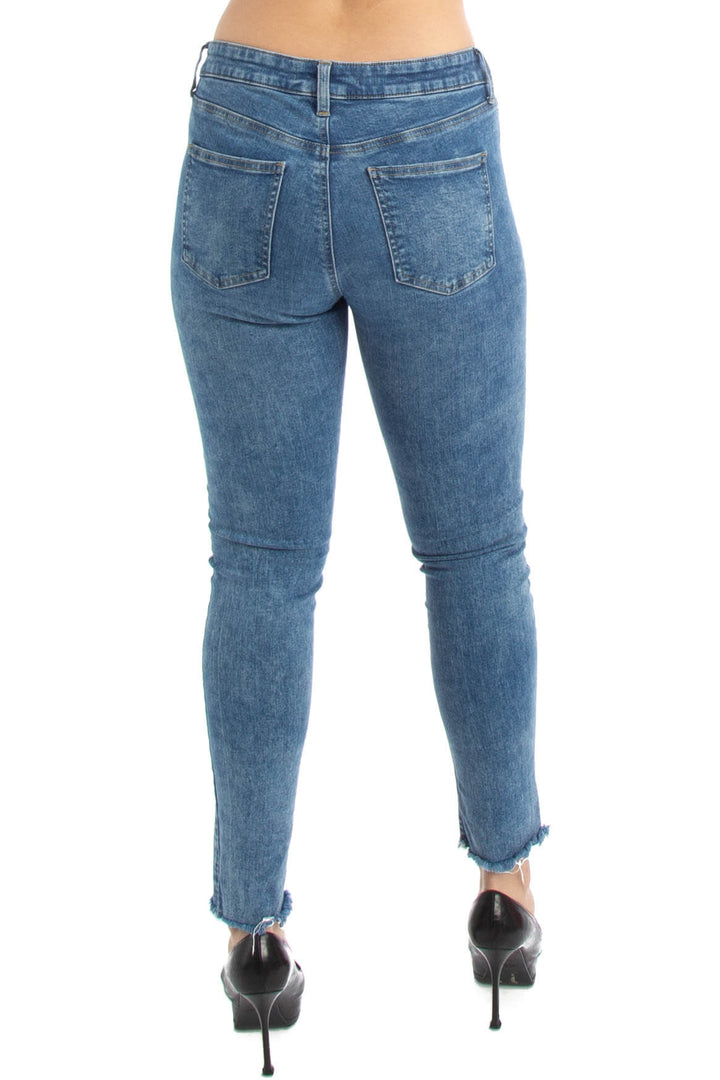Jeans Uniqlo, vista posterior – ClosetRehab