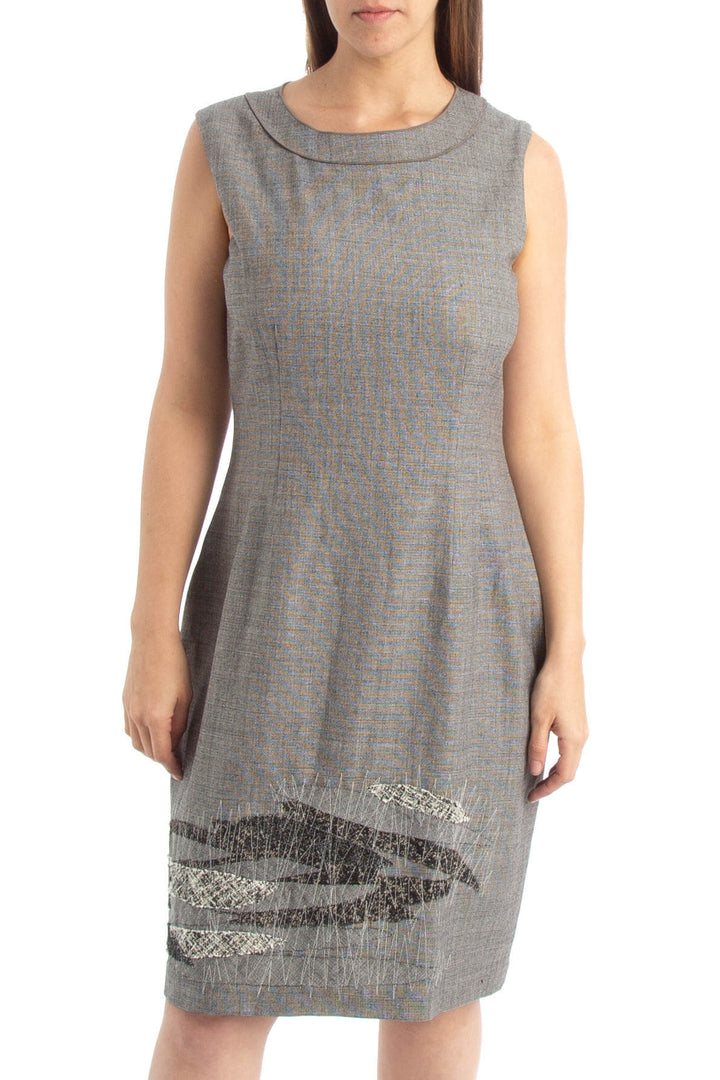 Vestido Elie Tahari gris, vista frontal – ClosetRehab