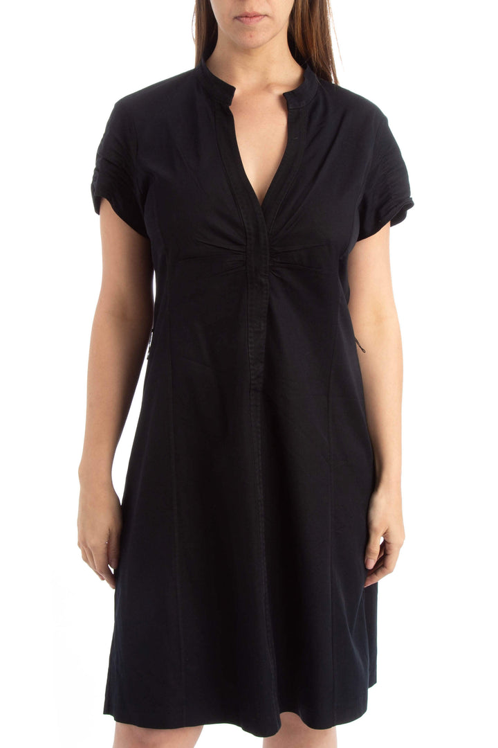 Vestido Elie Tahari negro, vista frontal – ClosetRehab