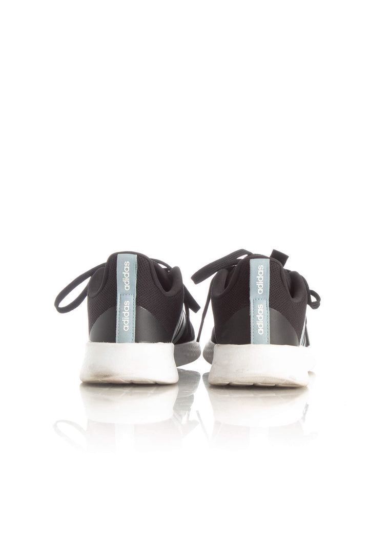 Zapato Adidas negro, detalle 5 – ClosetRehab