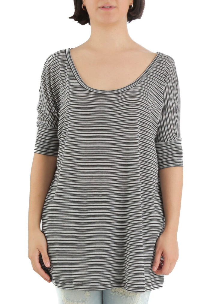Blusa BCBG Maxazria negro, vista frontal – ClosetRehab