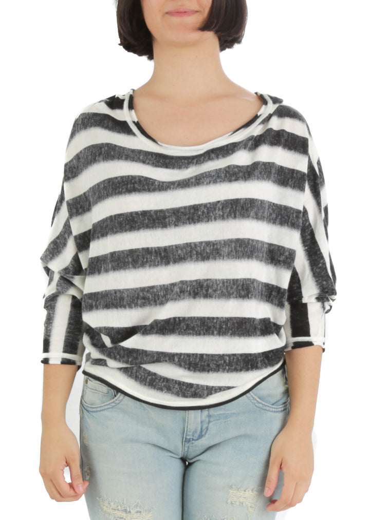 Blusa BCBG Maxazria negro, vista frontal – ClosetRehab