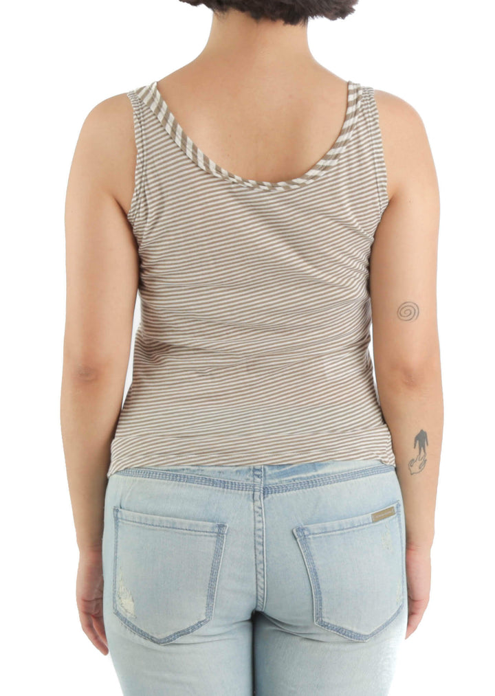 Blusa Ambrosi café, vista posterior – ClosetRehab