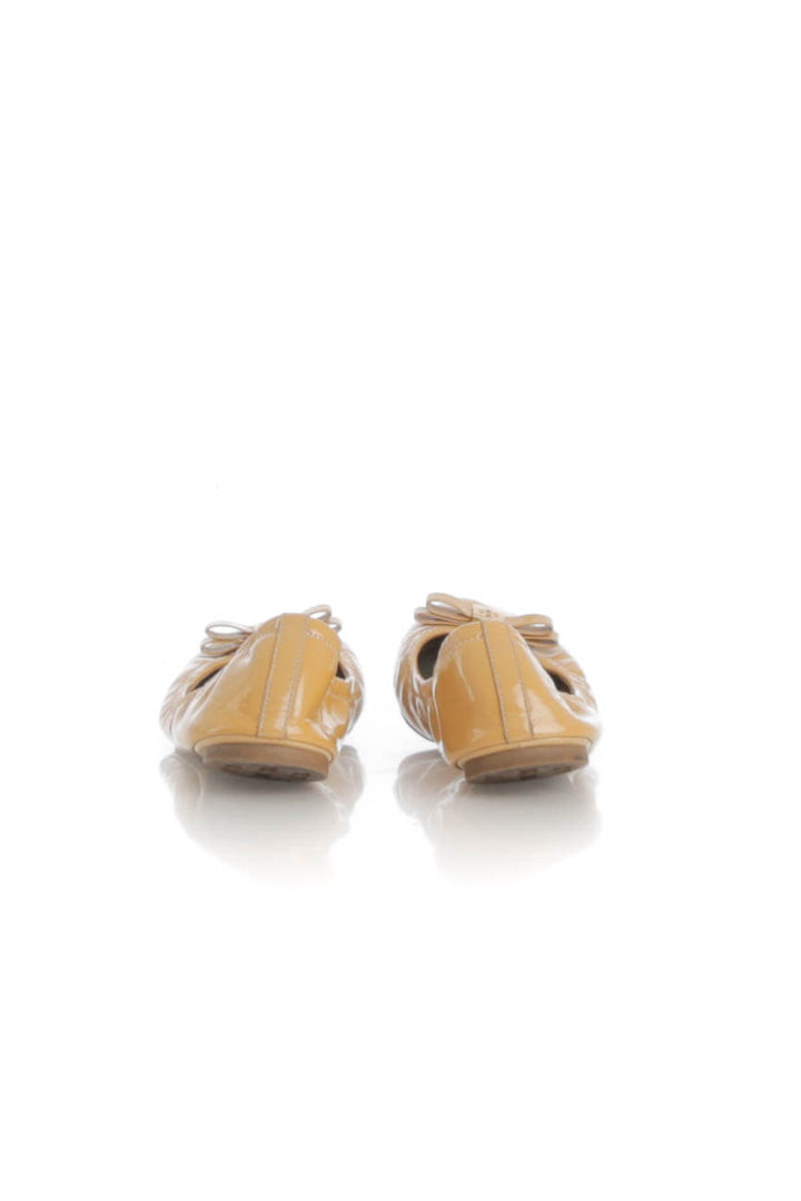 Zapato Tory Burch café, detalle – ClosetRehab