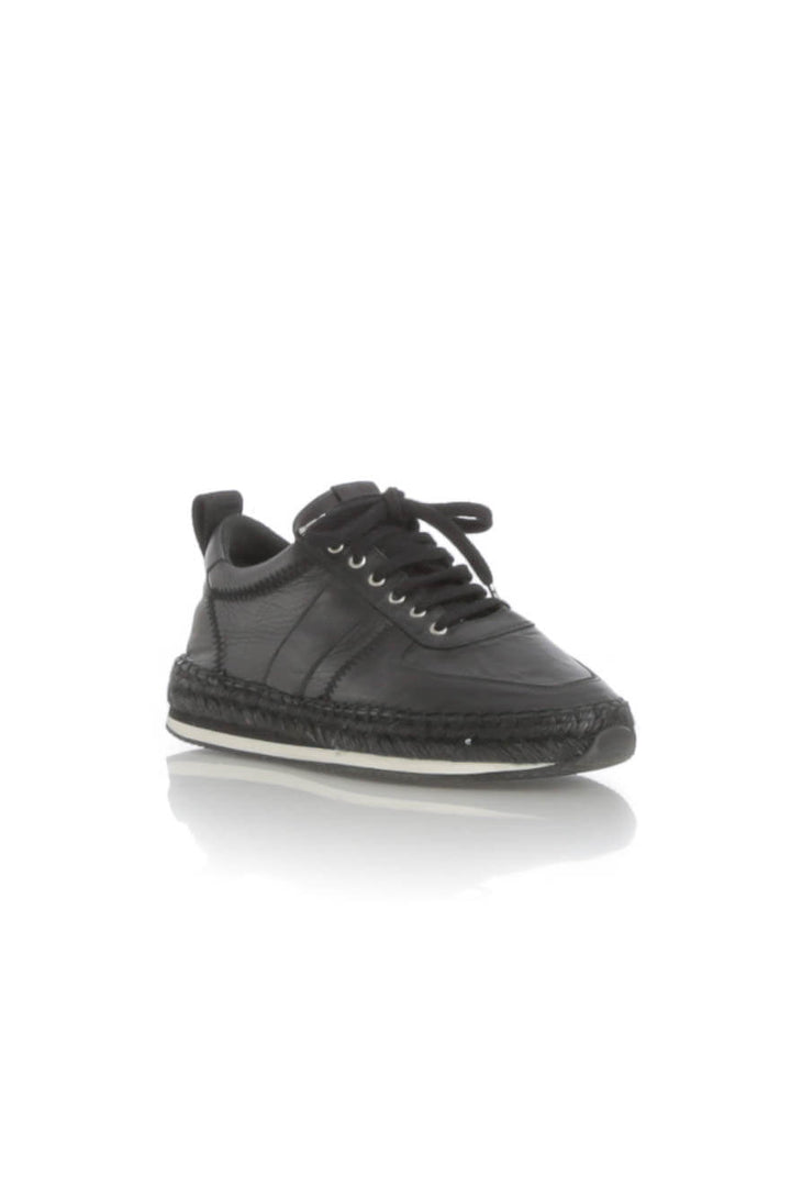Zapato McQ by Alexander McQueen negro, vista posterior – ClosetRehab