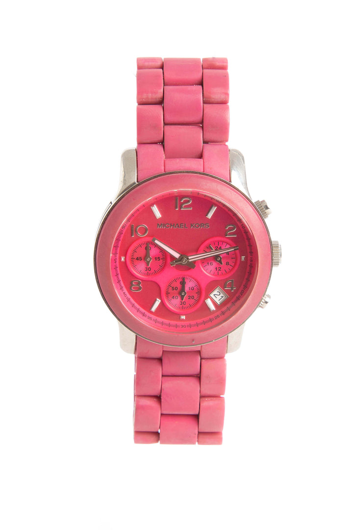 Reloj Michael Kors rosa, vista frontal – ClosetRehab