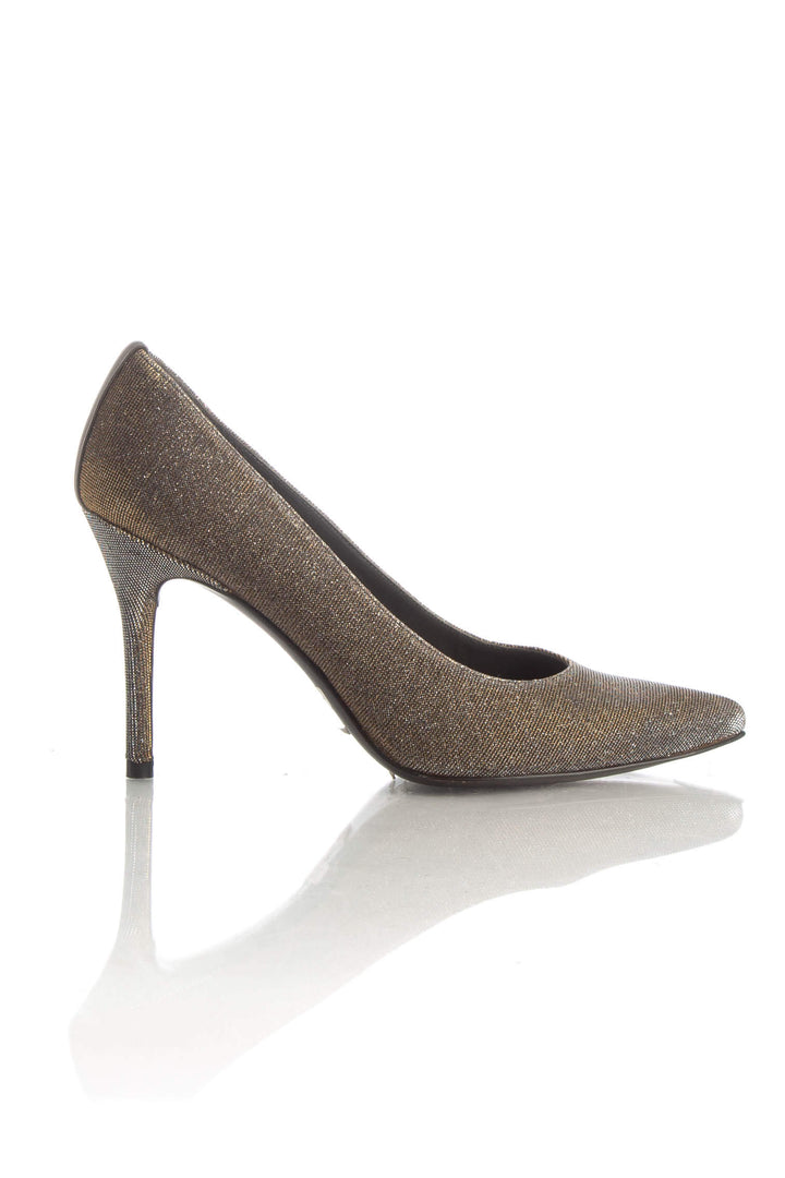 Zapato Stuart Weitzman, vista frontal – ClosetRehab