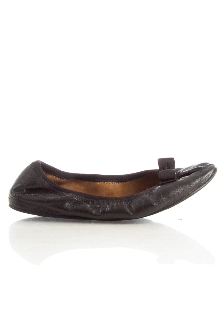 Zapato Salvatore Ferragamo negro, vista frontal – ClosetRehab