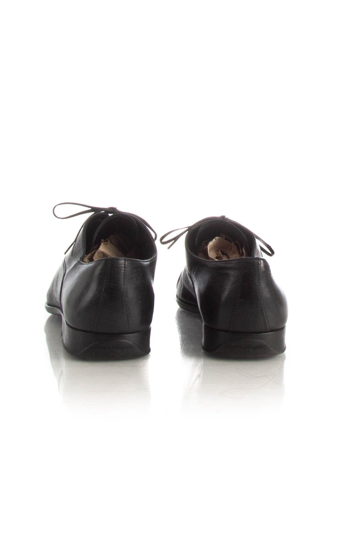 Zapato Salvatore Ferragamo negro, detalle – ClosetRehab