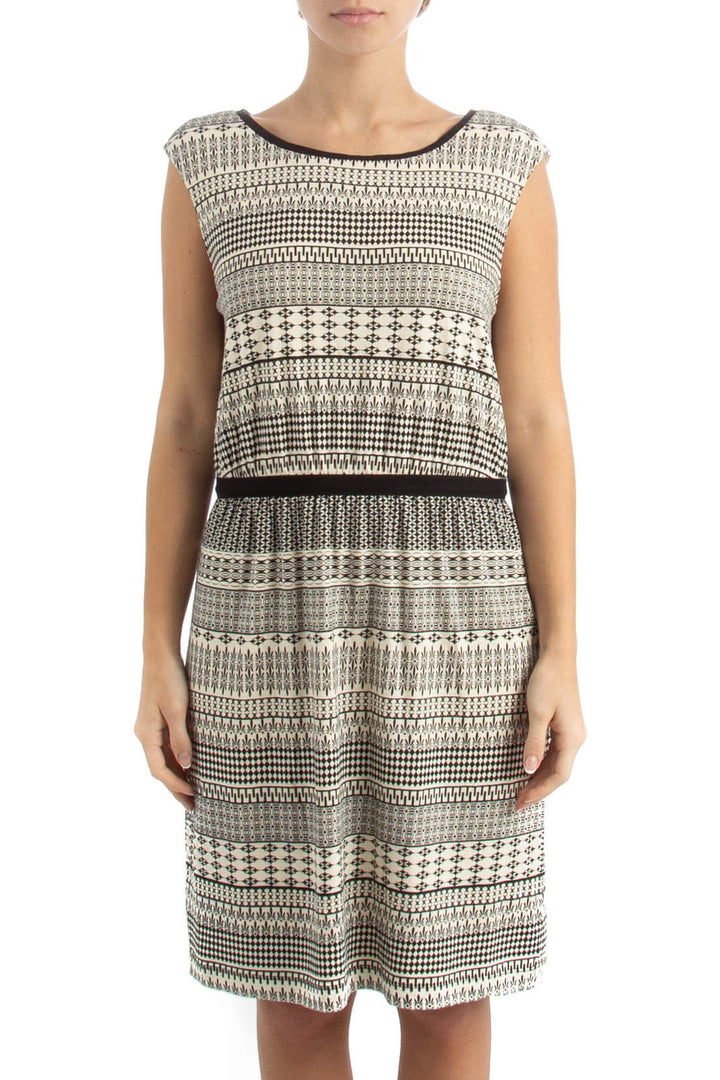 Vestido Loft negro, vista frontal – ClosetRehab
