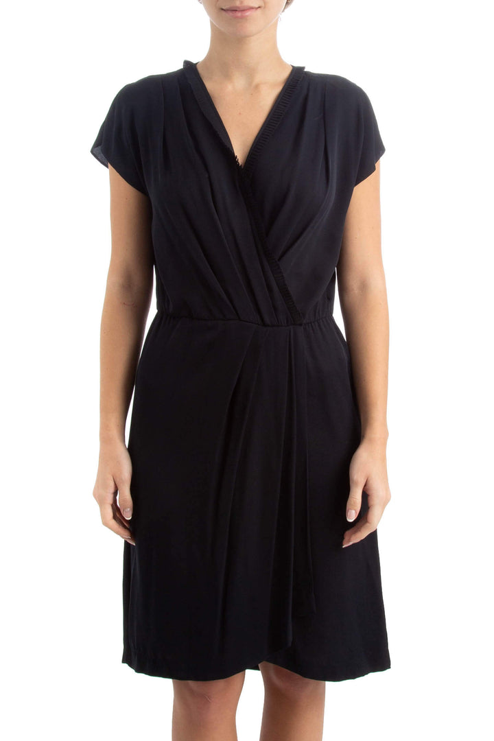 Vestido Diane Von Furstenberg negro, vista frontal – ClosetRehab