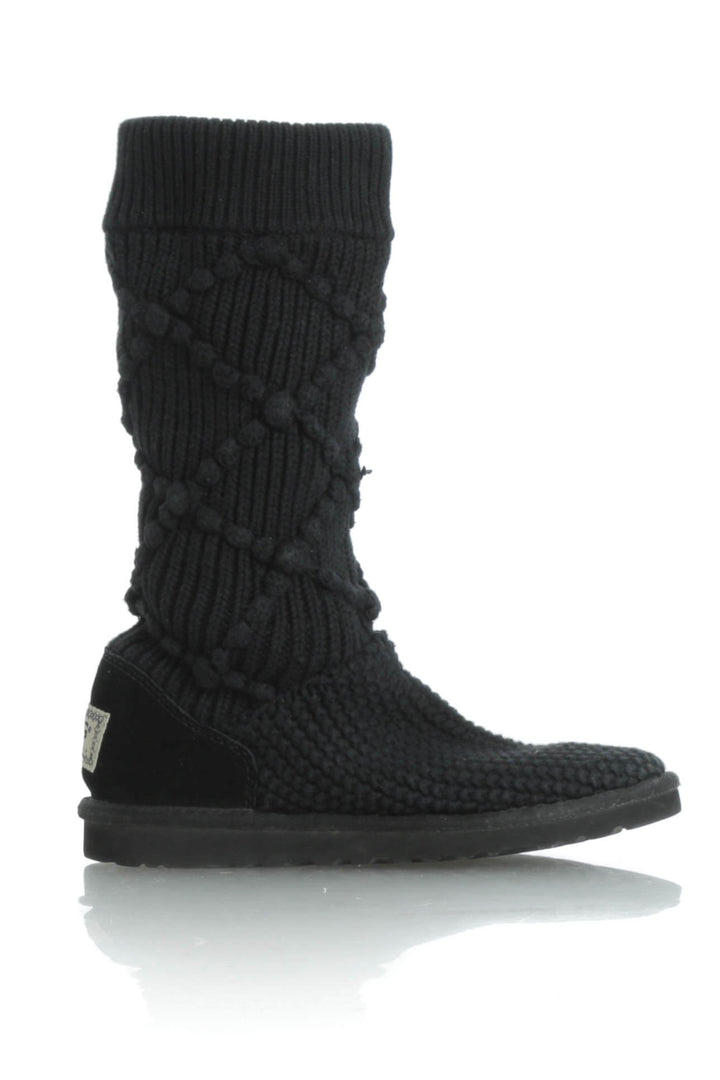 Zapato Ugg negro, vista frontal – ClosetRehab