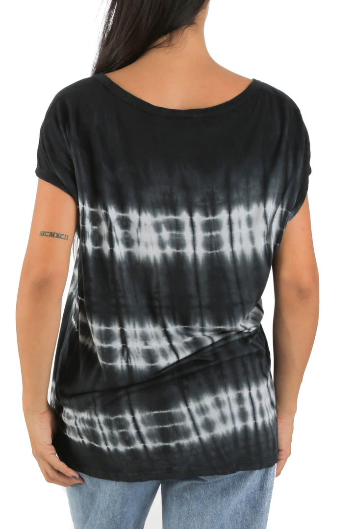 Blusa Go Couture azul y estampado, vista posterior – ClosetRehab