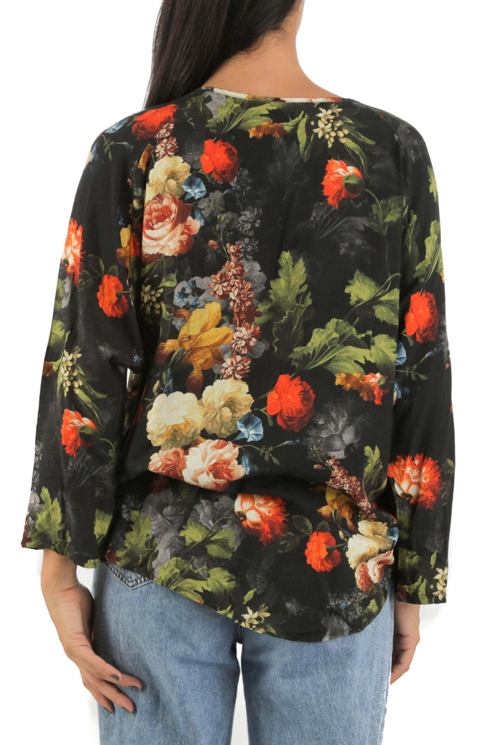 Blusa The Odells estampado y negro, vista posterior – ClosetRehab
