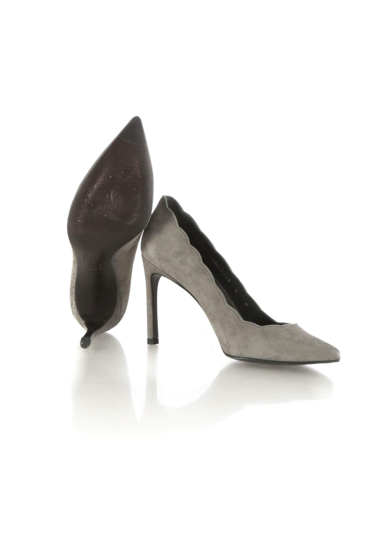 Zapato Stuart Weitzman gris, detalle 6 – ClosetRehab